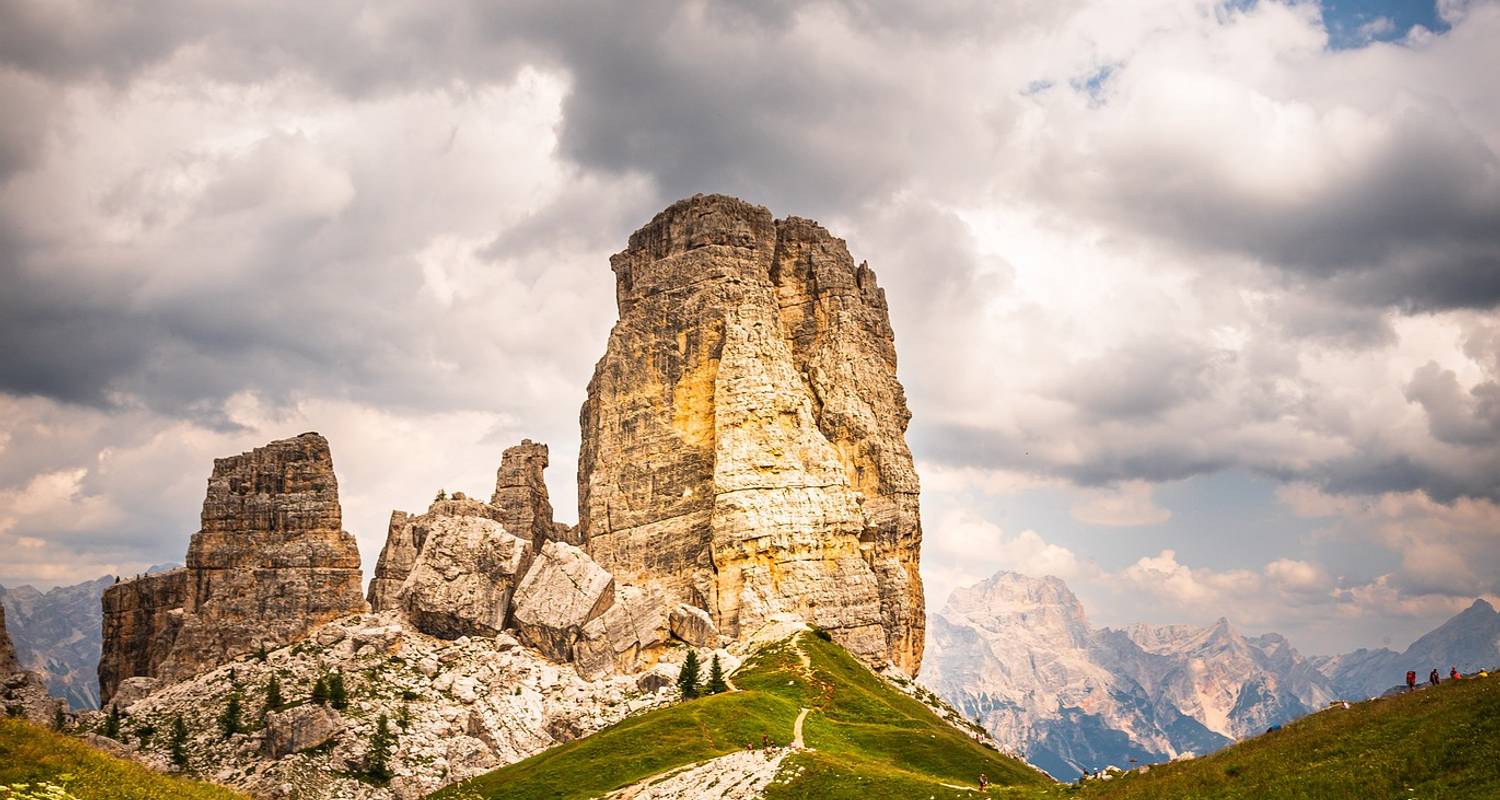 Alpiene pracht: Een reis door de Dolomieten, Zuid-Tirol en het Gardameer - Flag Travel Holidays