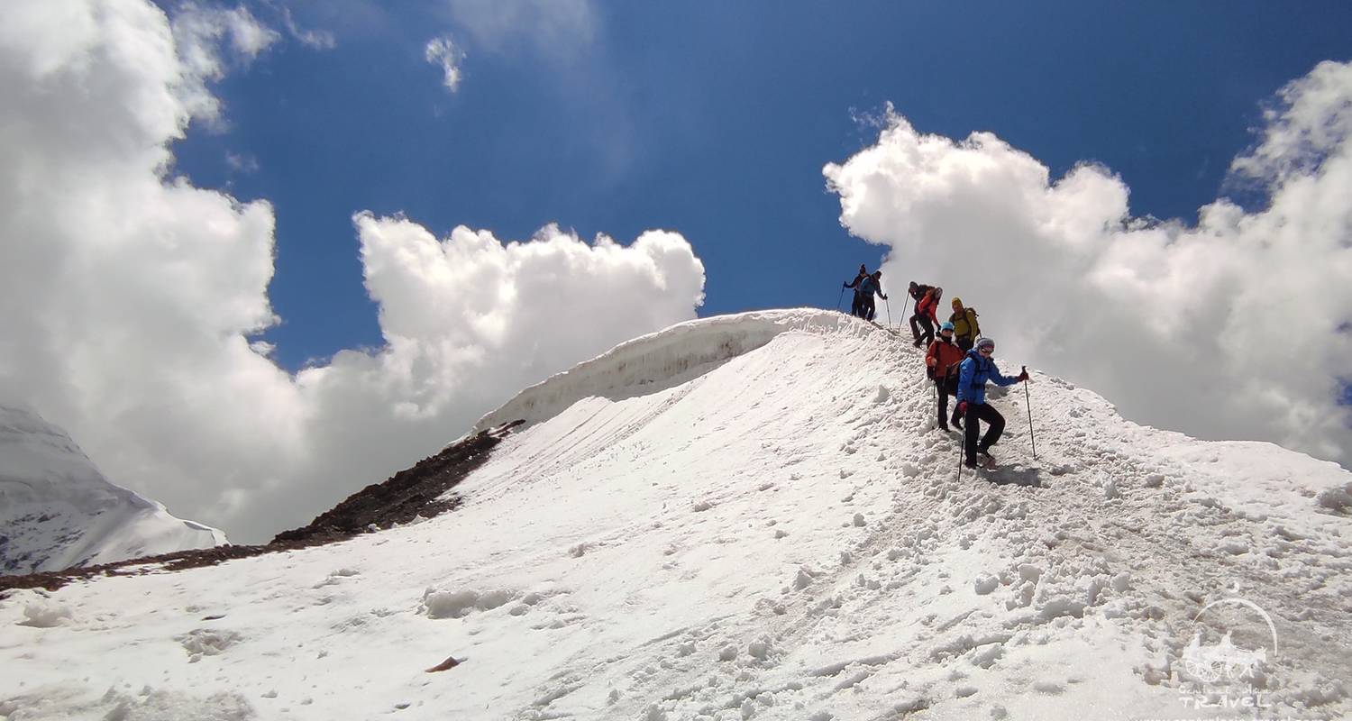 Montée au pic Yukhin (5130 m) - Central Asia Travel LP 