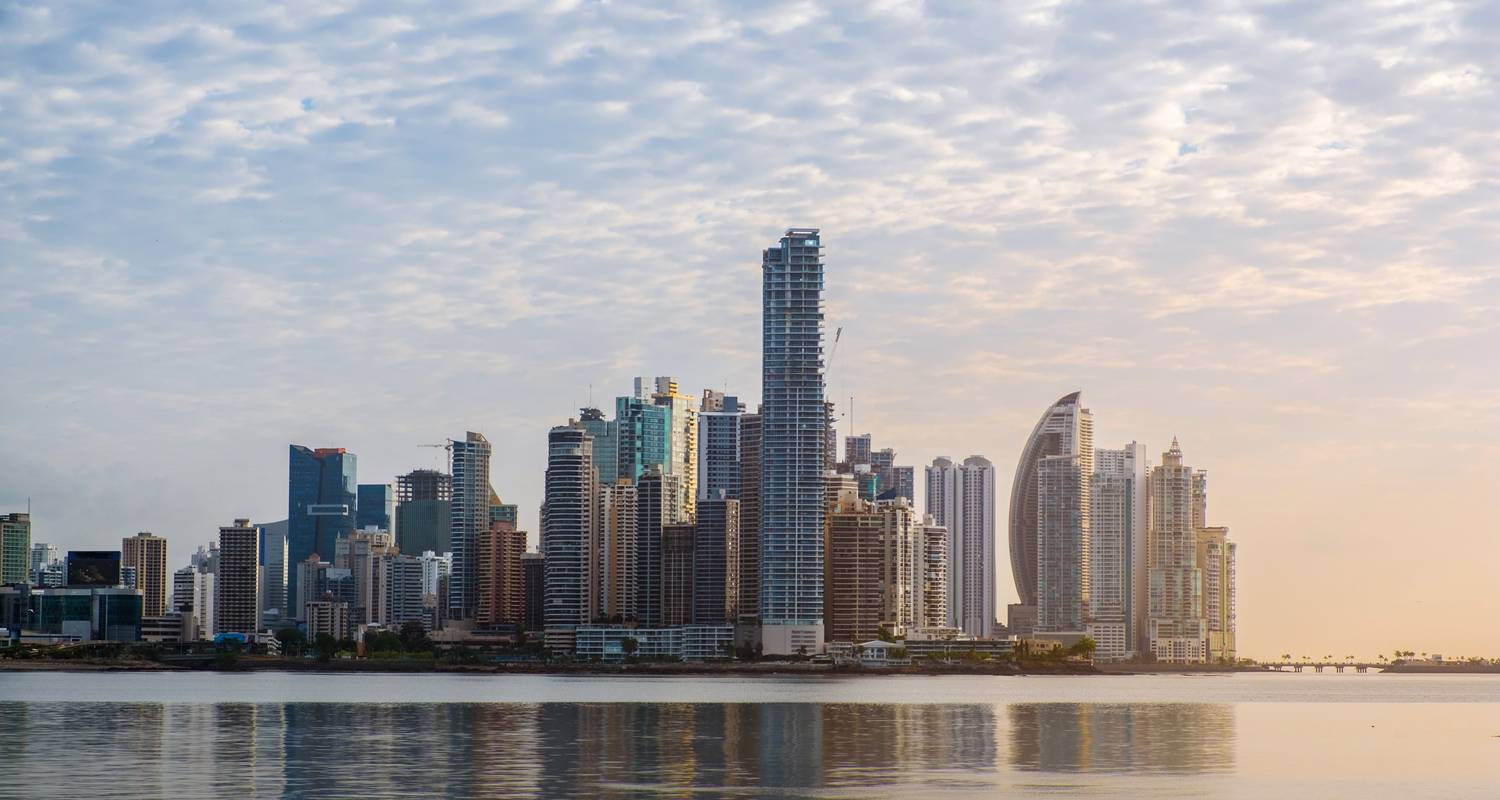 Colombia & Panama: Urban Vibes Meet Caribbean Bliss
