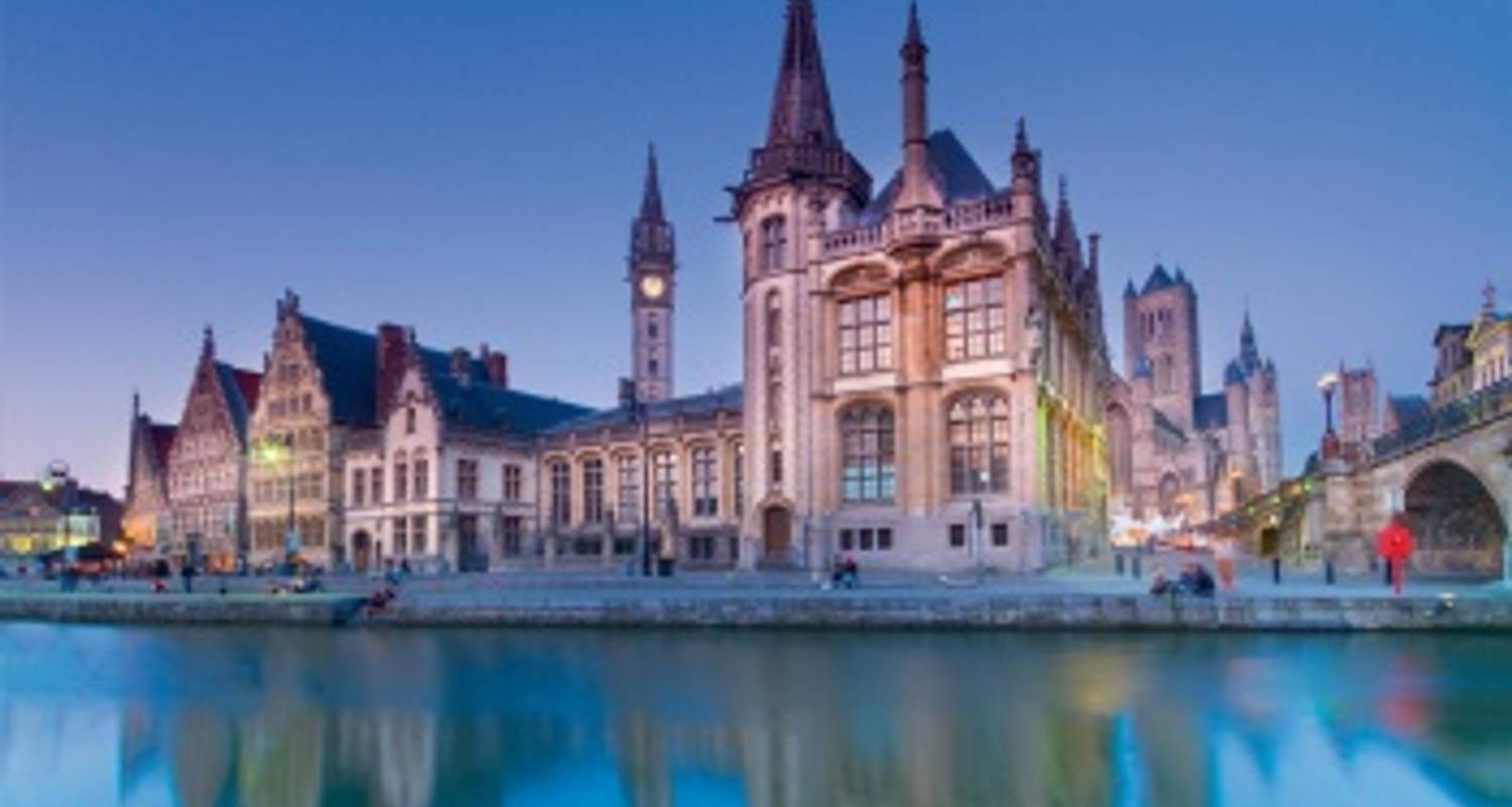 An Enchanting Christmas Getaway between Ghent and Bruges (port-to-port cruise)