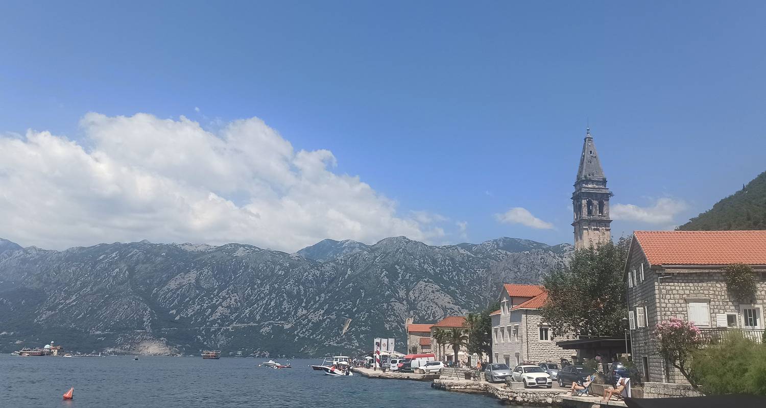 Descubrir los Balcanes:  De Montenegro a Kosovo - G Adventures