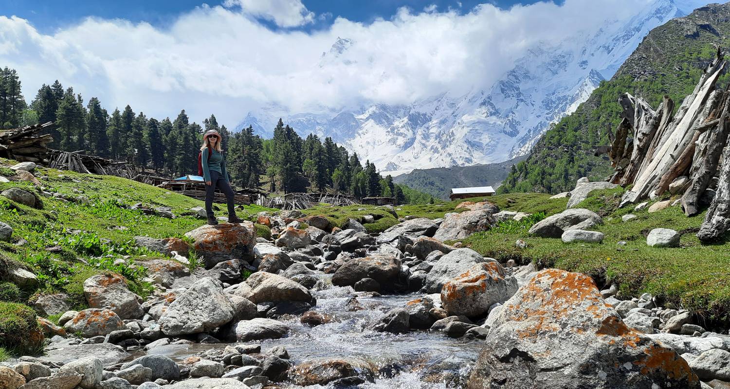 Excursión al Campo Base del Nanga Parbat y Rakaposhi - Crossroads Adventure 