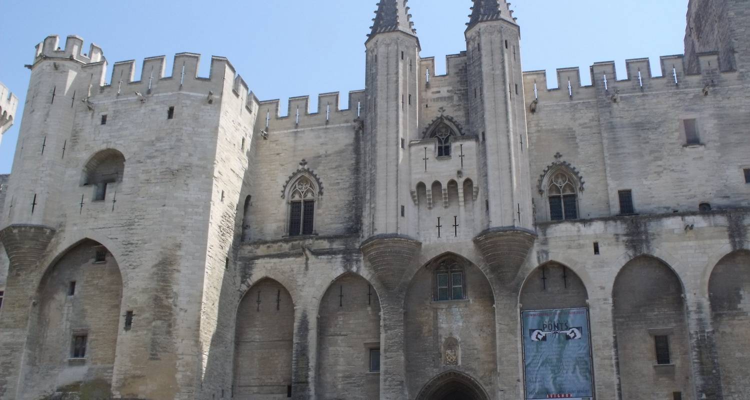 15% de réduction - [Autoguide] Paris et le meilleur du sud de la France - Paris, Avignon et Nice en 8 jours : Soldes de Noël et du Nouvel An - Authentic Africa
