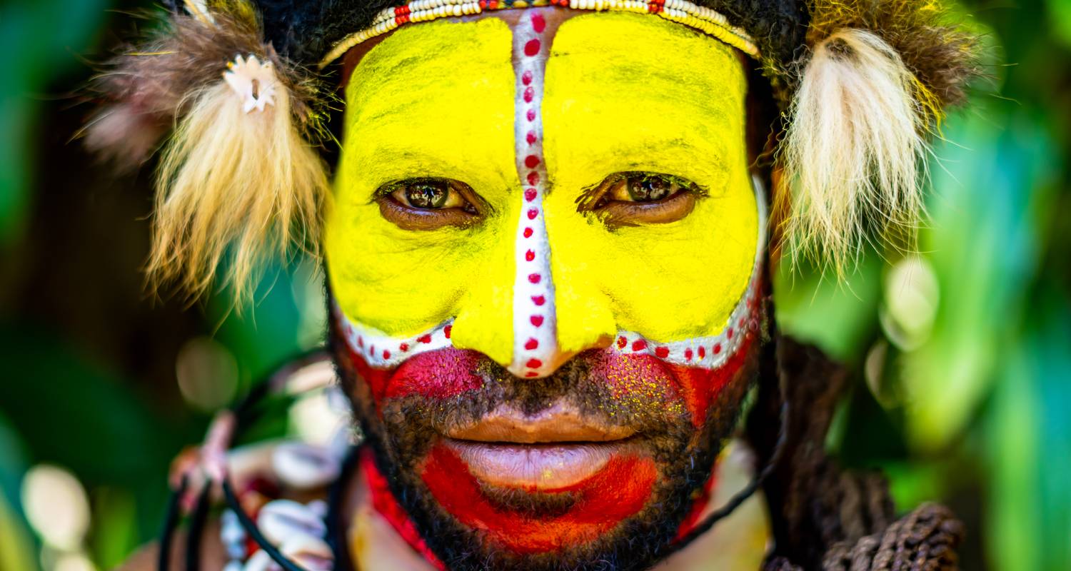PNG Small Group Adventure – Highlands & Islands Tour