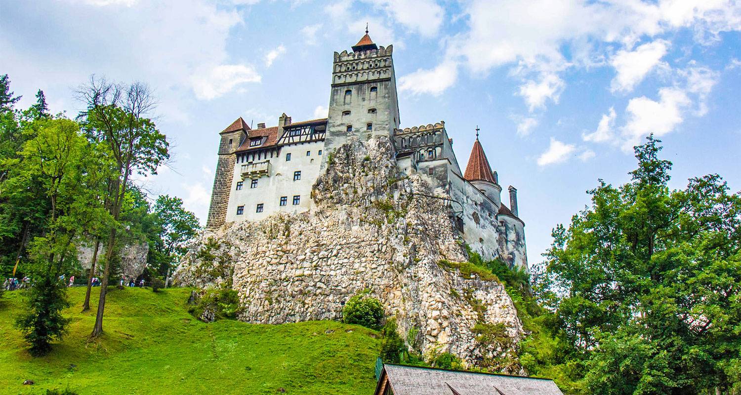 Customized Classic 10 Days Private Romania Trip, Daily Start & Exclusive Car