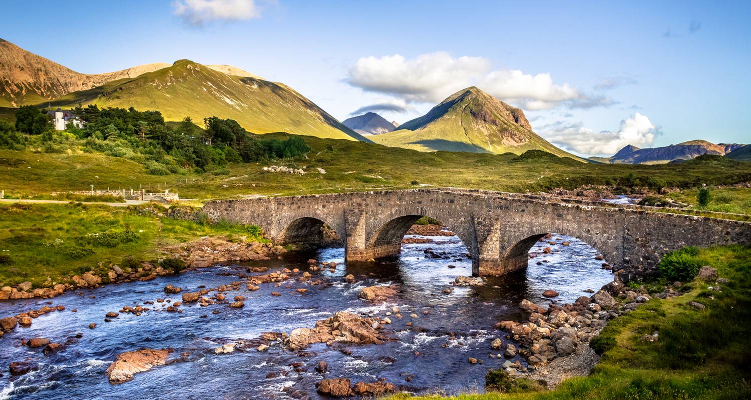 Ireland and Scotland Tours for Solo Travelers