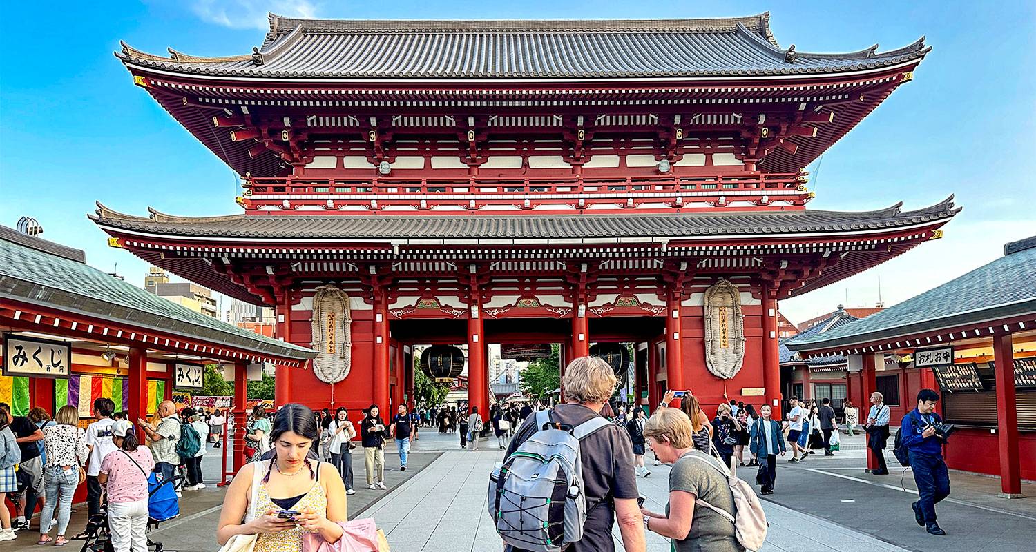Romantic Mount Fuji Trips & Honeymoon Packages