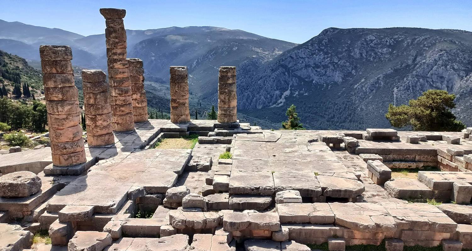 Luxury Tours to Greece