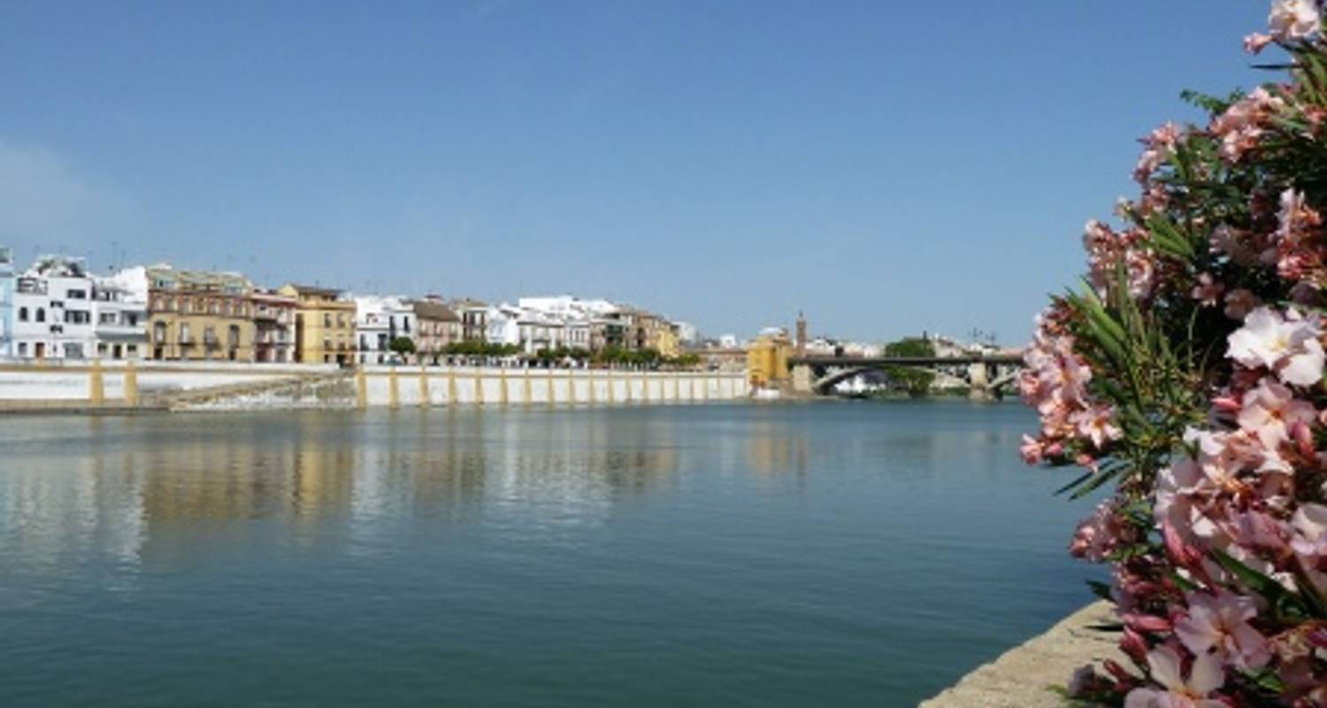 Unforgettable Cruise through Andalusia for an Exceptional Celestial Spectacle (port-to-port cruise)