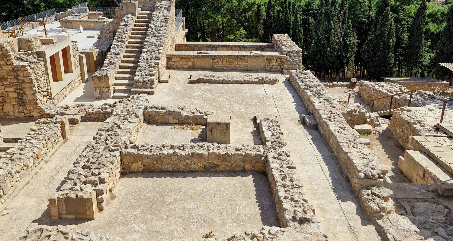Pilgrimage Between the oldest Cities in Europe - From Knossos to Phaistos 7 Days