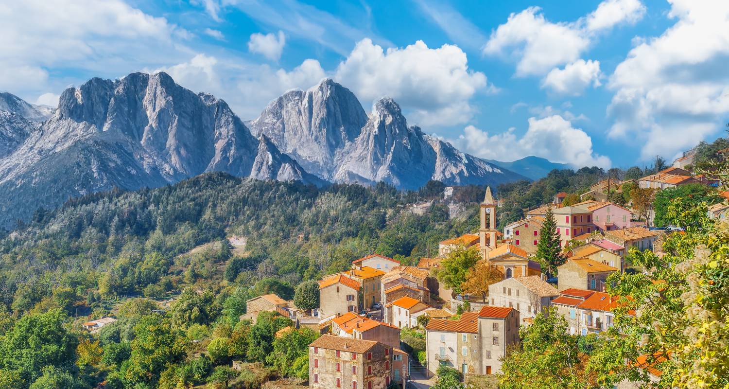 Hiking Corsica's Highlights 8 Days