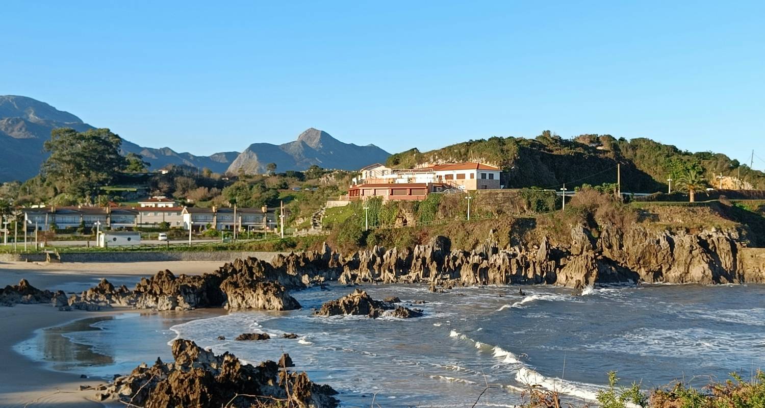 Spain - Hiking on the Camino del Norte 11 Days