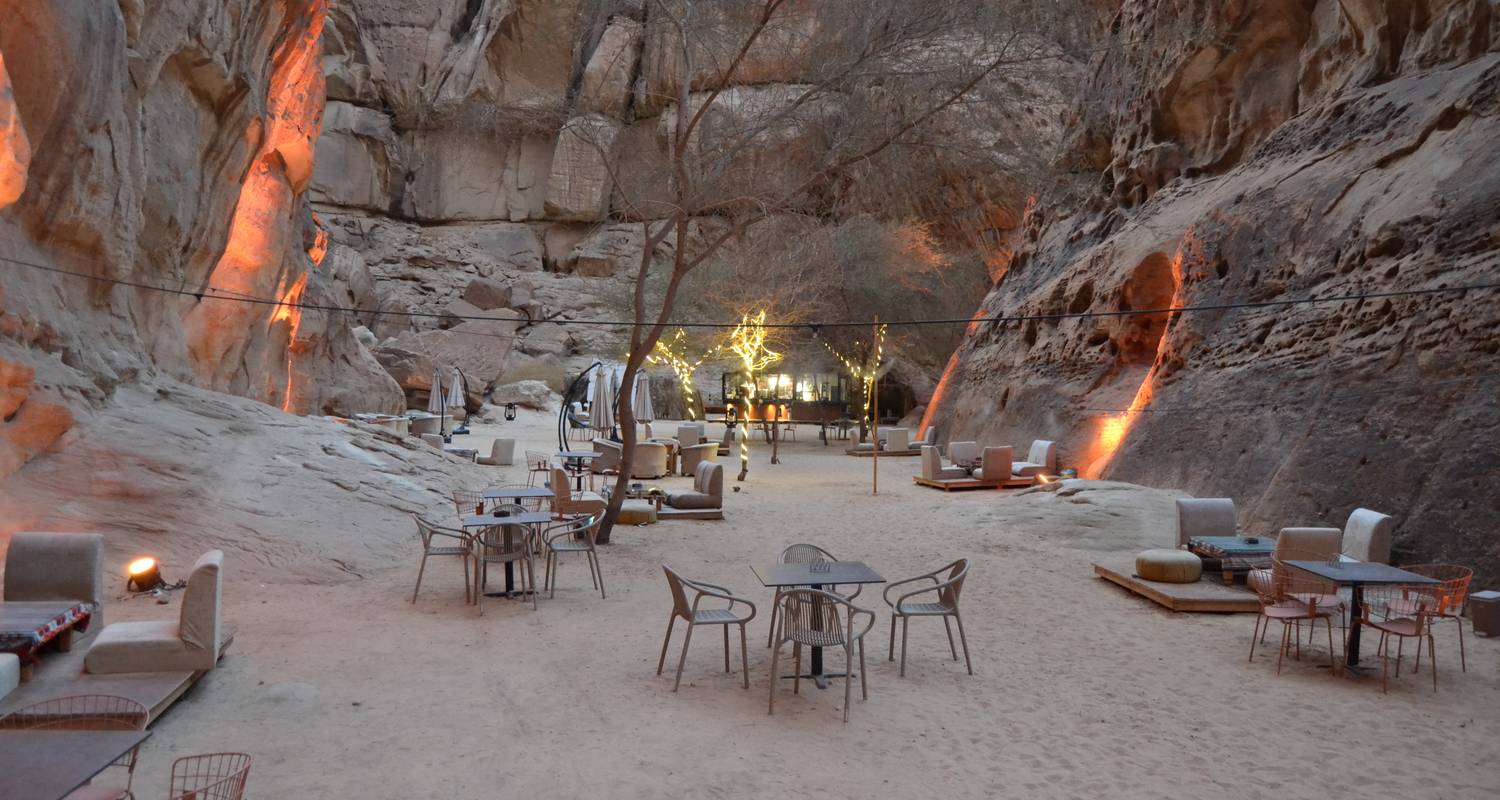 RIYADH & MUSCAT VALUE FIT TOUR