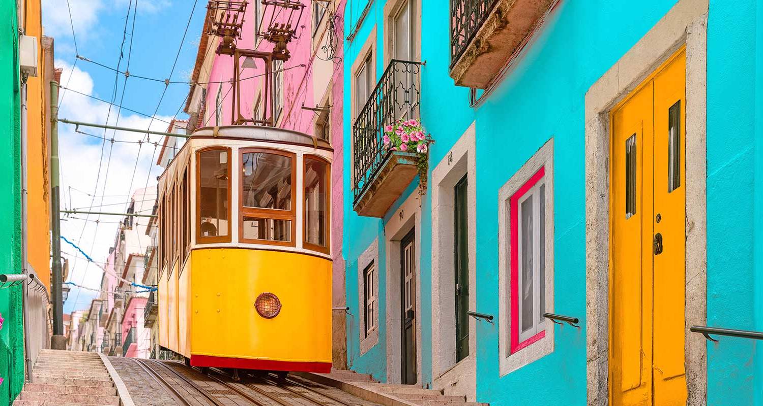 Beautiful Bordeaux & Unforgettable Douro With Lisbon