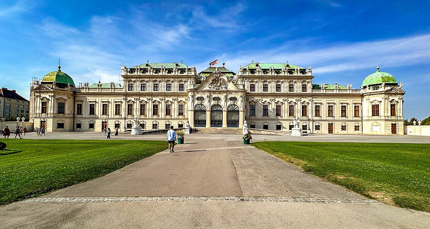 Customized 8 Days Luxury Austria Tour, Daily Start & Private Guide