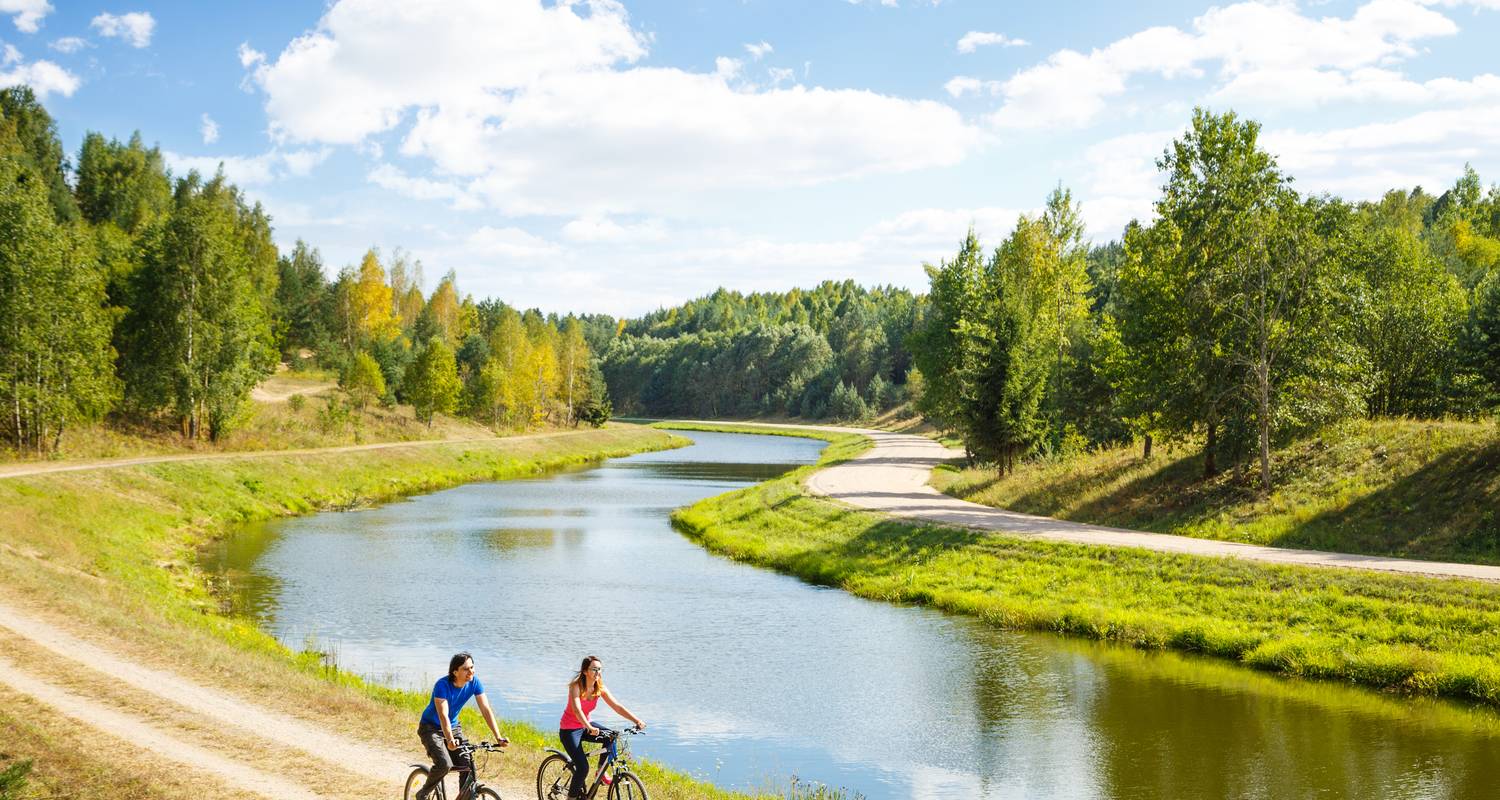 Cycling along the Burgundy Canal: From Montbard to Dijon (5 days)