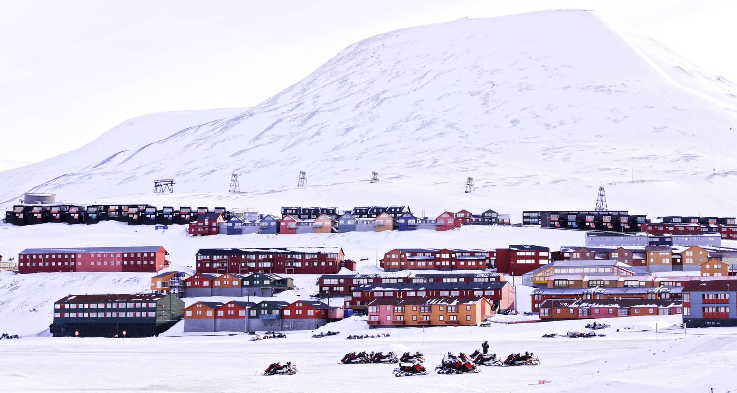 Svalbard in Spring: Sea Ice, Pristine Snow and Wildlife (12 Days)