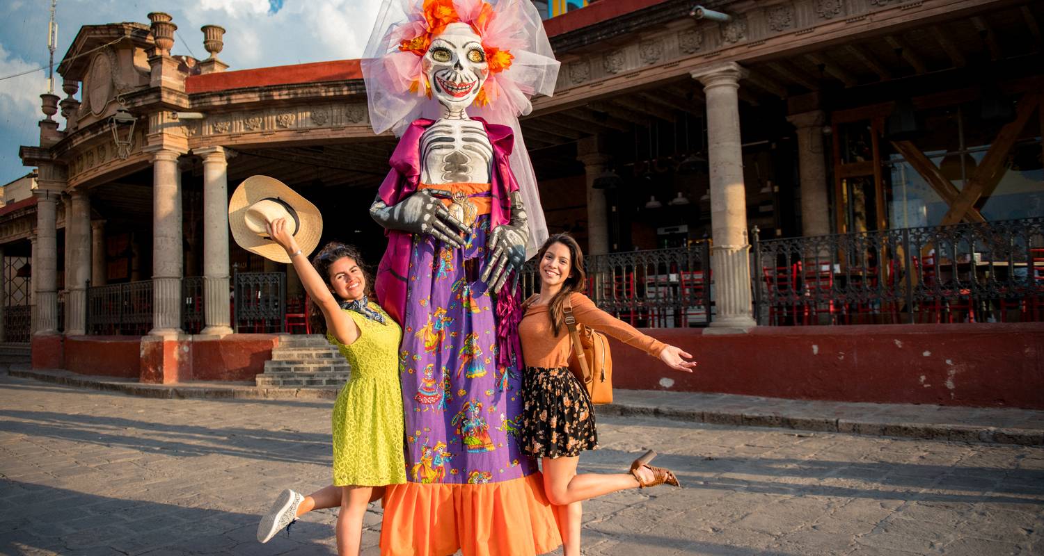 San Miguel de Allende Tour: A Marvelous Colonial Town Plus Queretaro - Vibe Adventures