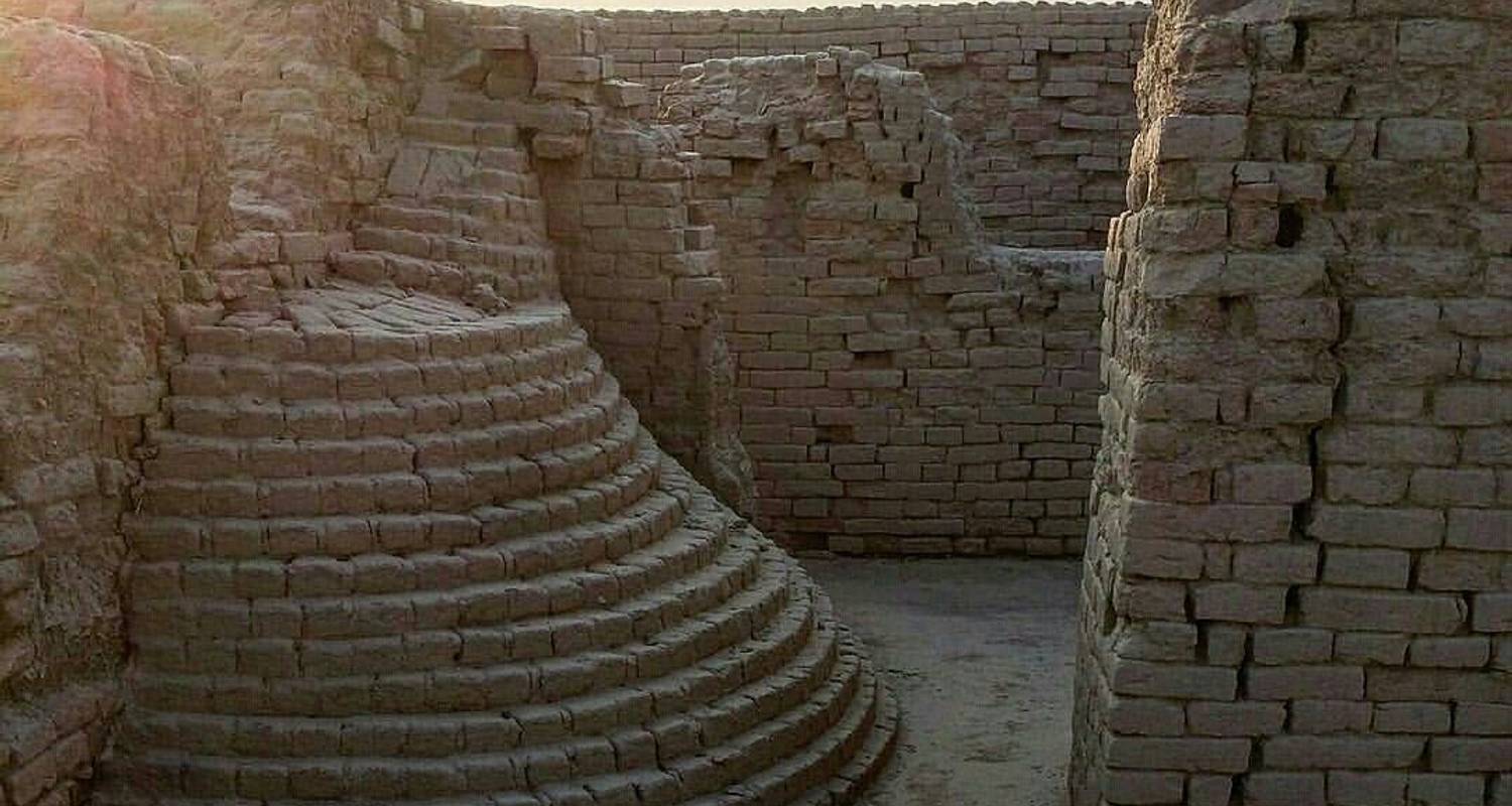 Explore Mohenjo Daro 2025/2026: A Fascinating UNESCO Site Experience - Revibe Journeys