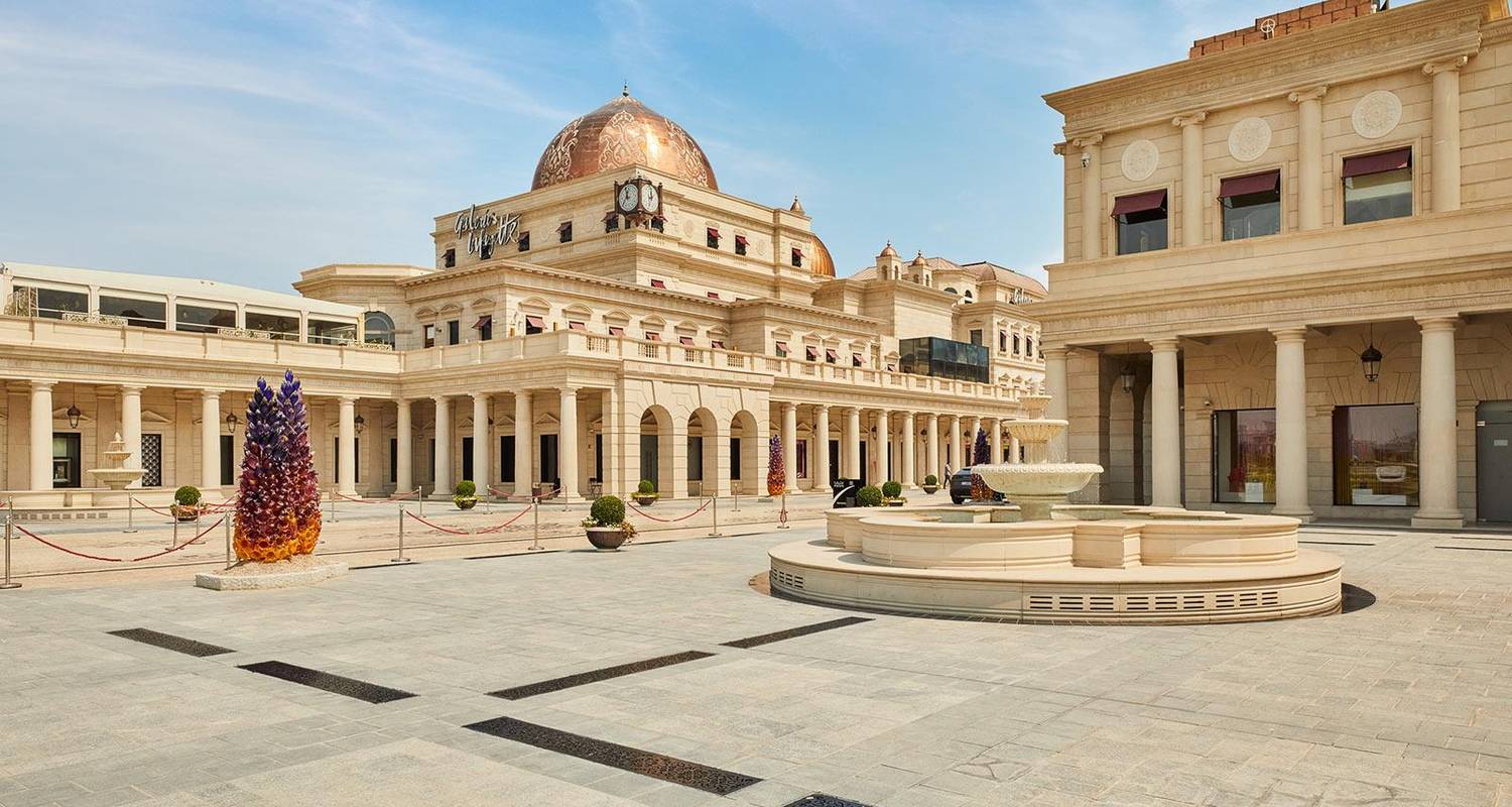 Discover Qatar: 7-Day Cultural, Desert & Coastal Adventure
