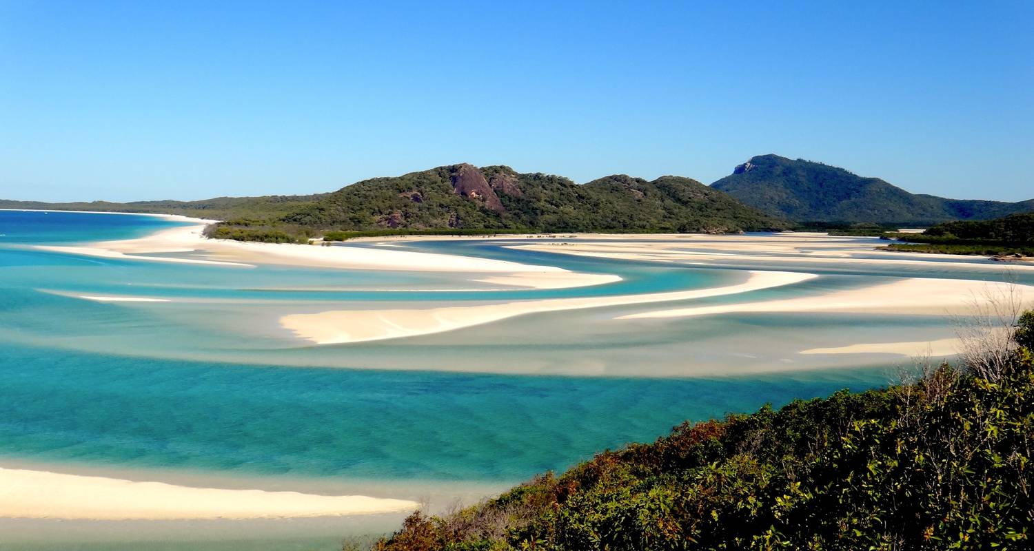 Brisbane to Cairns Experience: Sand Dunes & the Whitsundays