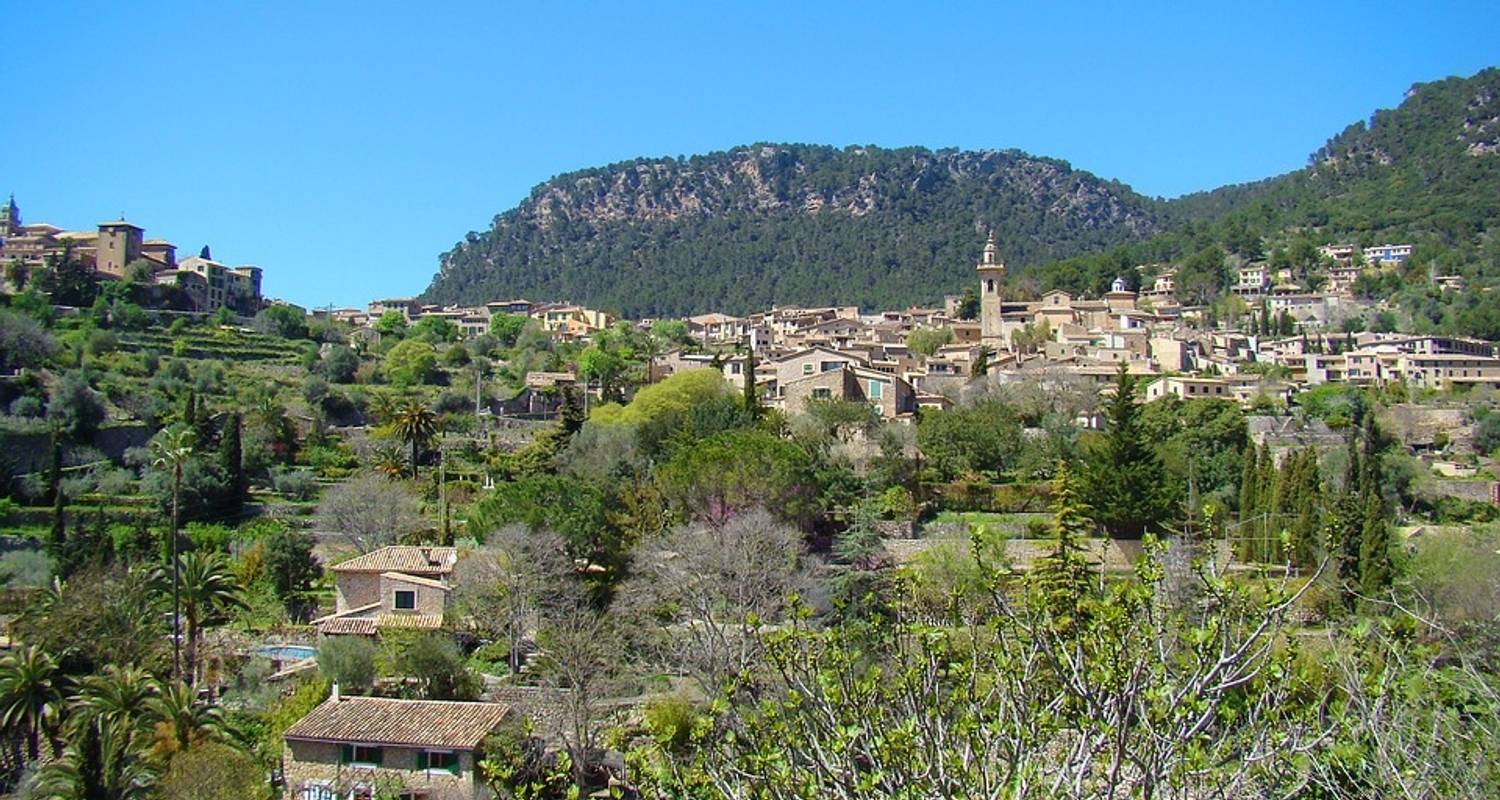 Majorca: Sierras and Monasteries - UTracks