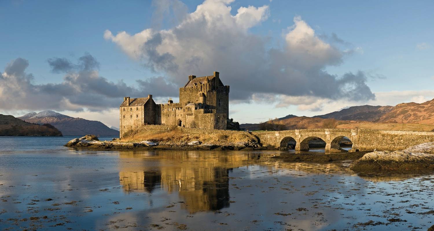 Eilean Donan Castle, Loch Ness & the Glenfinnan Viaduct - Departing Edinburgh - Timberbush Tours