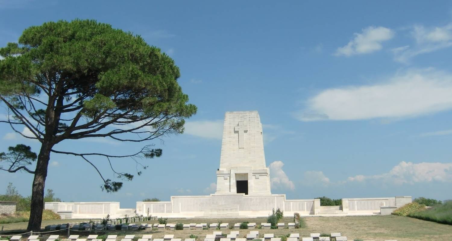 Selcuk - Pergamum, Gallipoli & Troy - Istanbul 3 Day Tour