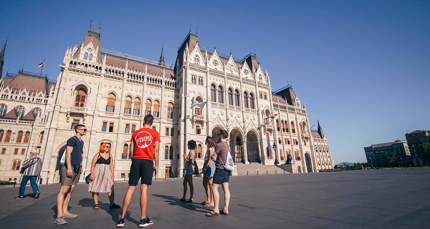 Von Budapest nach Bukarest - Intrepid Travel