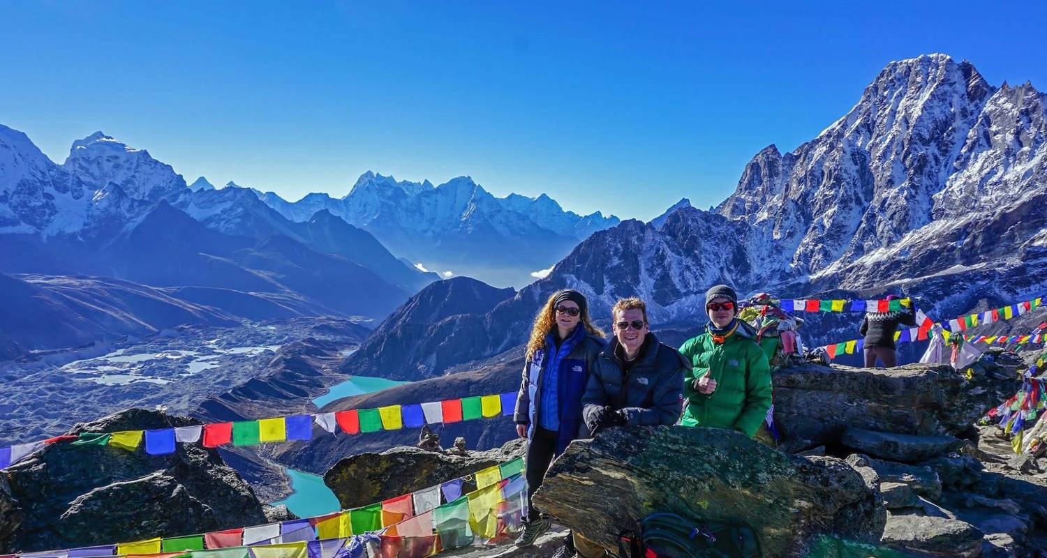 Everest Base Camp - Chola Pass - Gokyo Lake Trek