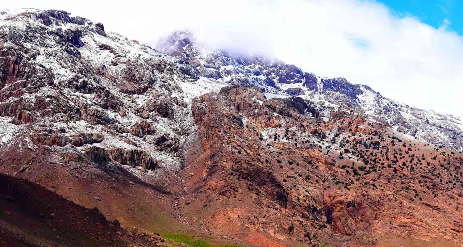 Атласские горы. Атласские горы Марокко. Атлас гора Тубкаль. Гора Тубкаль Африка. Горы атлас гора Тубкаль.