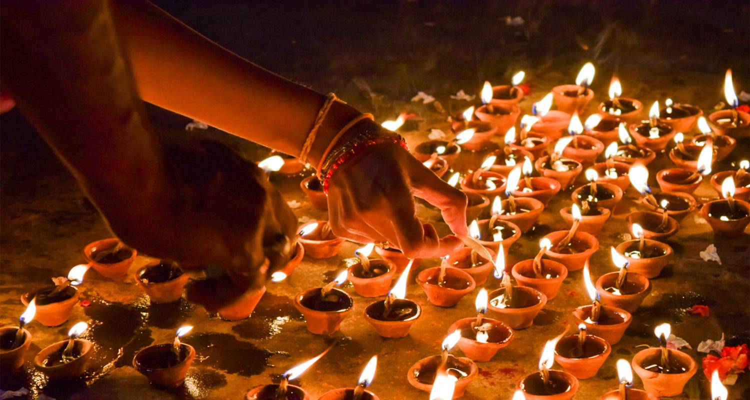 Diwali lamps being lit: this week's India deals