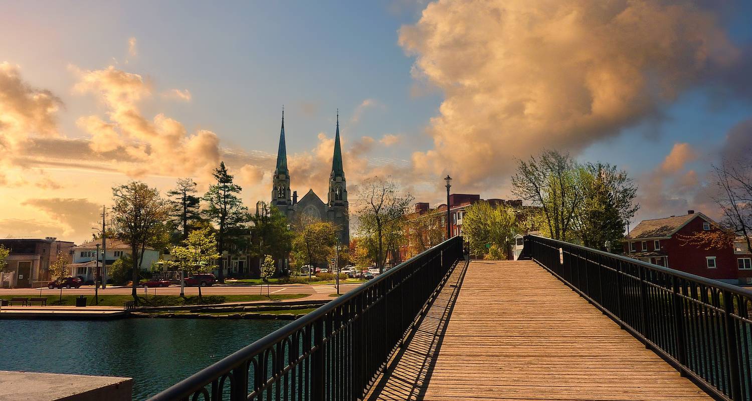 ontario-french-canada-with-extended-stay-in-toronto-by-cosmos-with-32