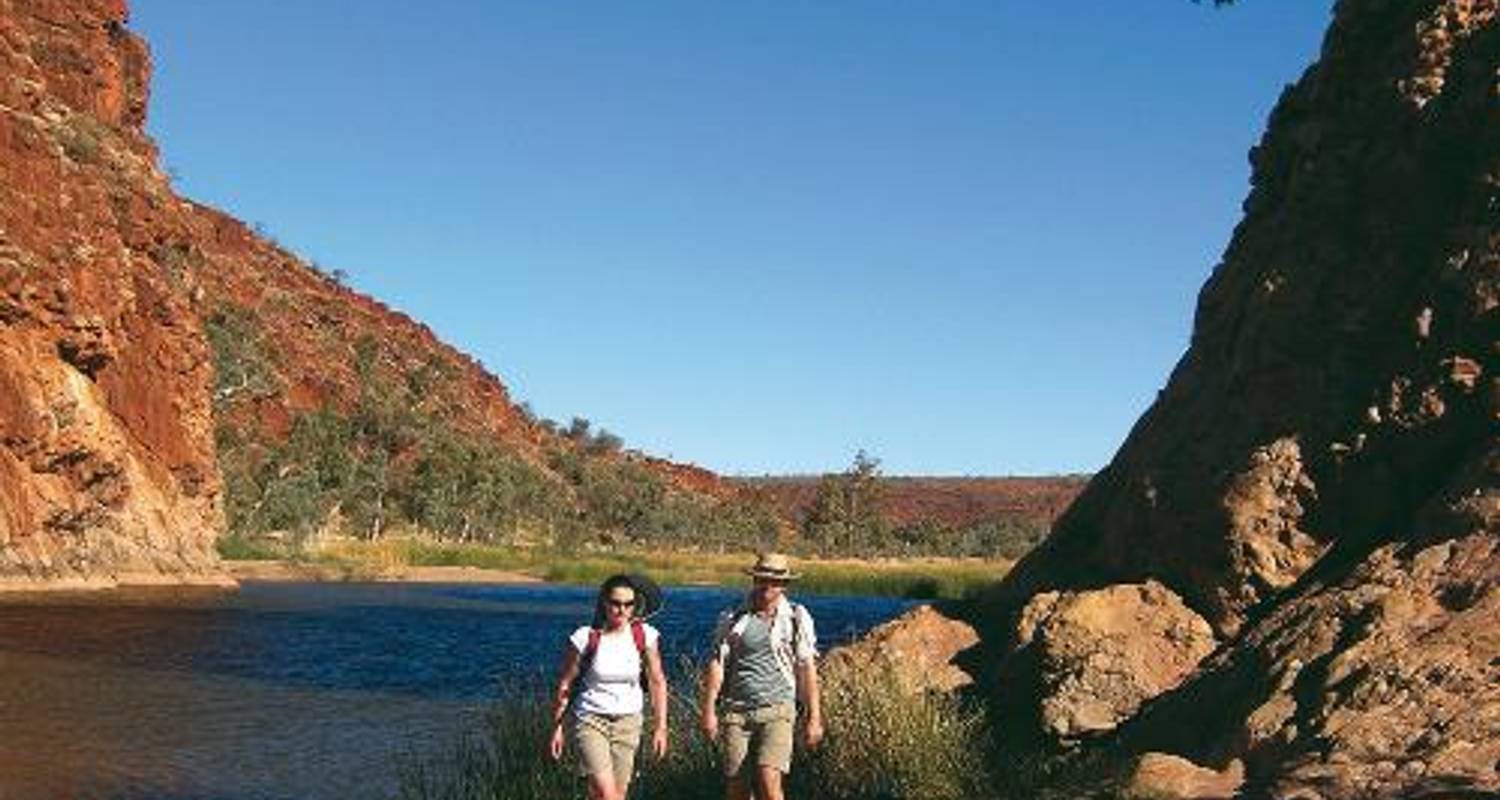 larapinta trail self guided