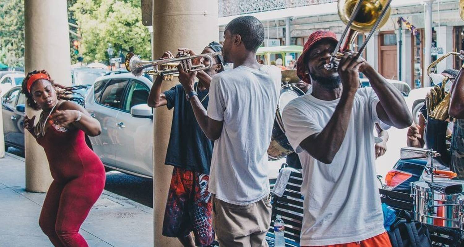 Southern Comfort Usa New Orleans Jazz Festival By Intrepid