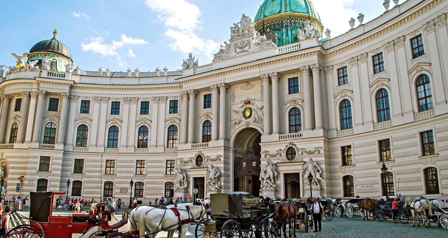 Christmas on the Danube - CroisiEurope River Cruises