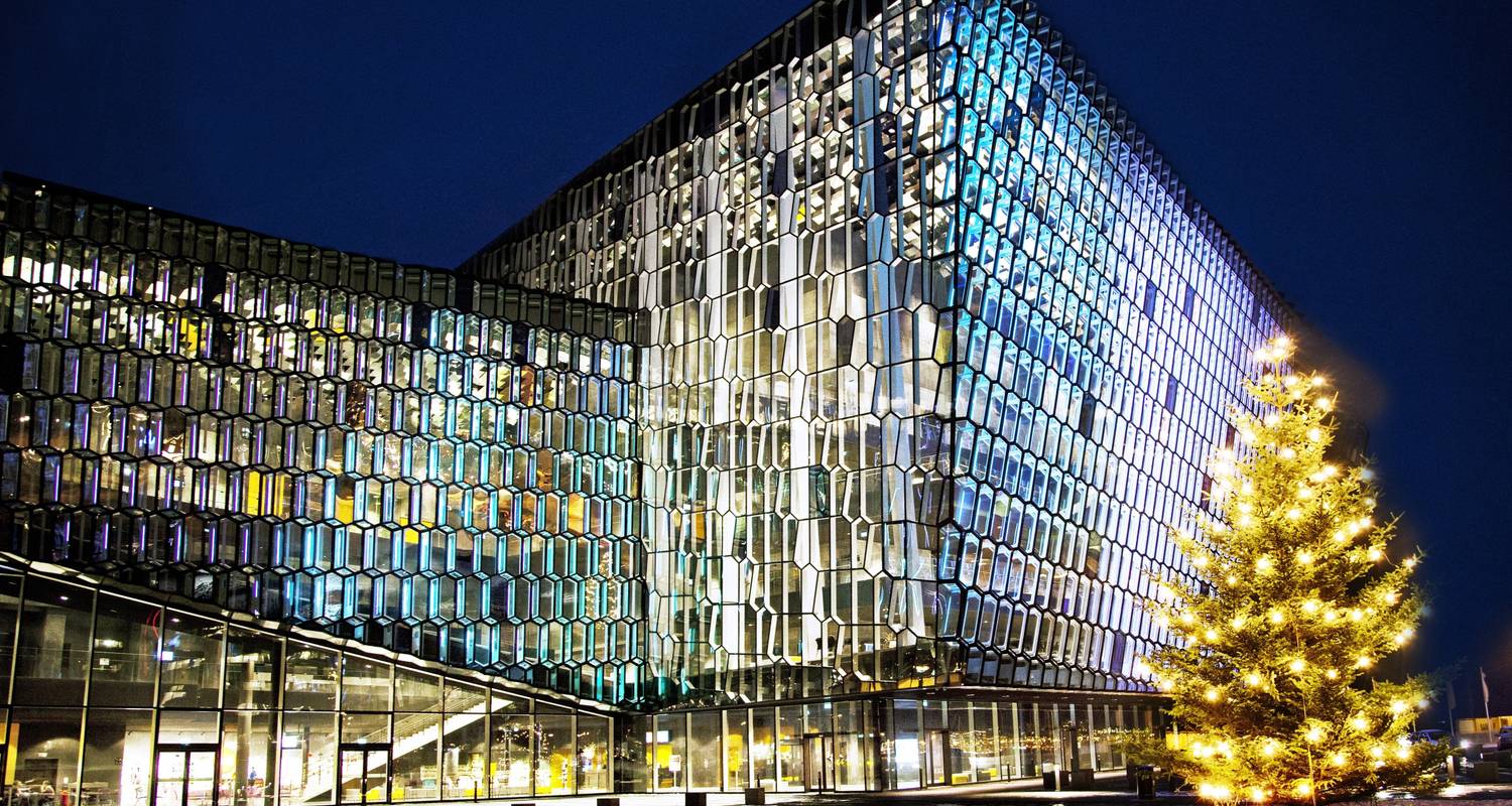 5 Days New Year's Northern Lights Adventure