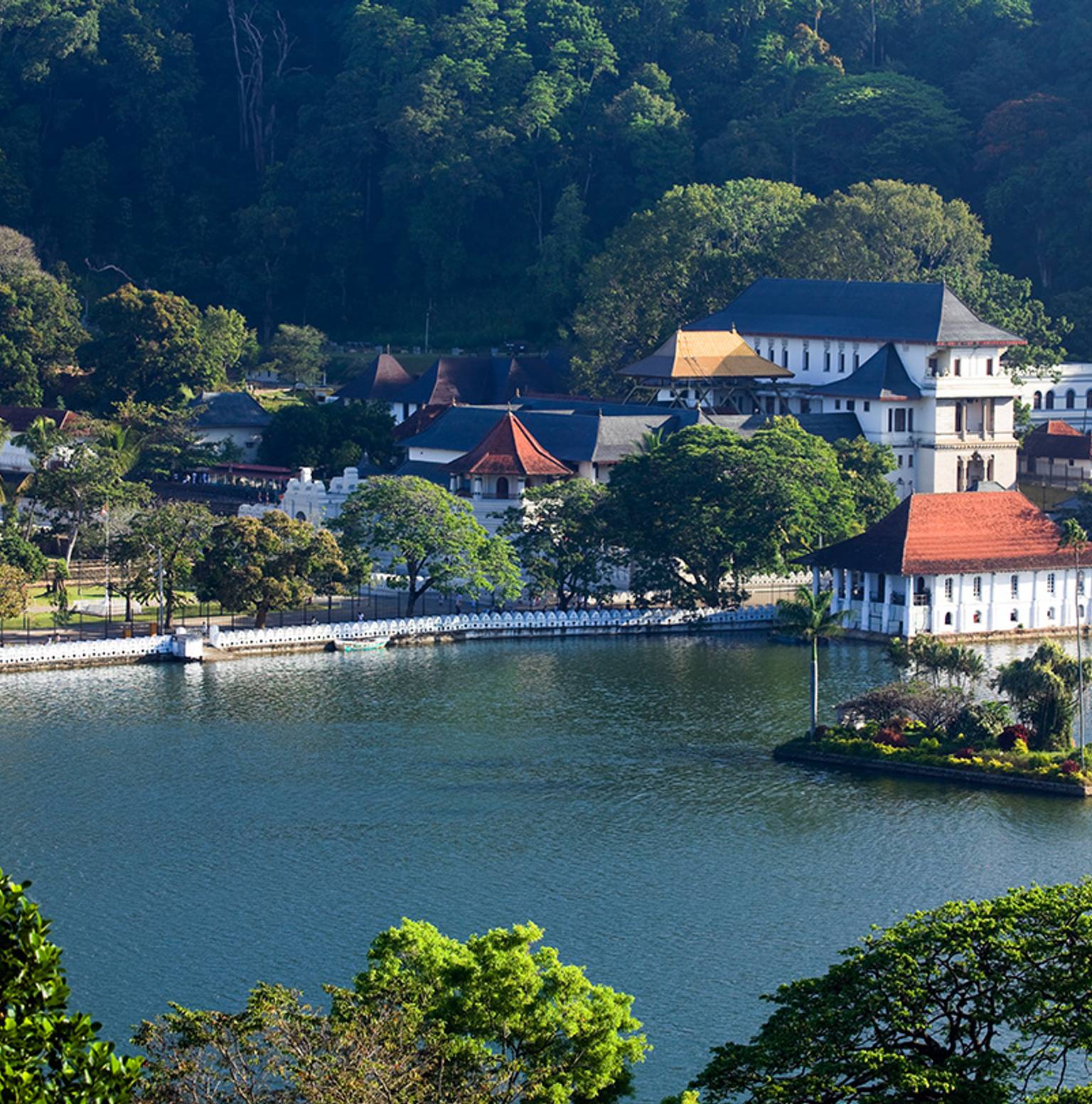 Negombo/Kandy (1B, 1L) — Negombo