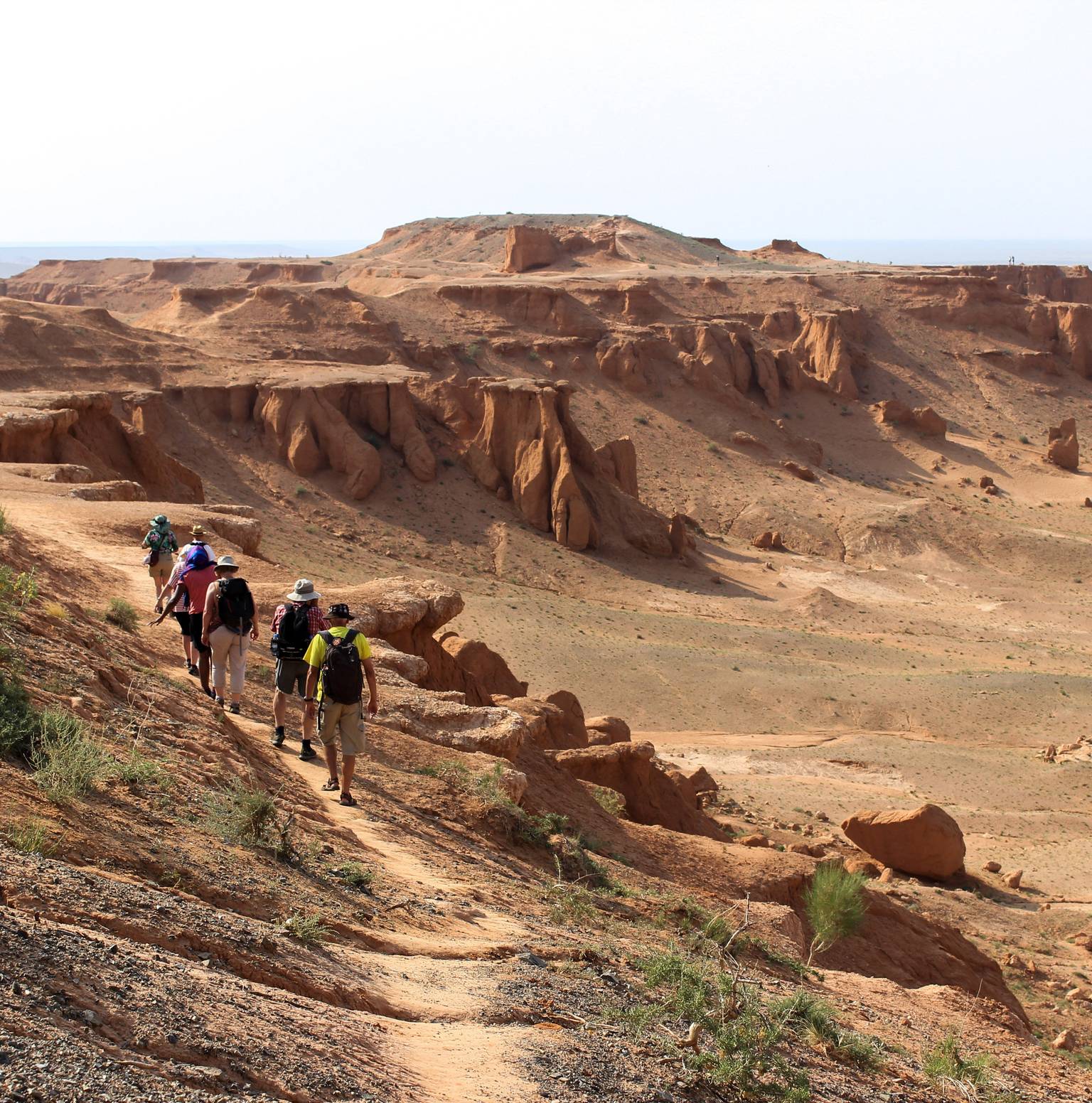 Hiking around the Flaming Cliffs of Bayanzag (breakfast,lunch,dinner) — Bayanzag