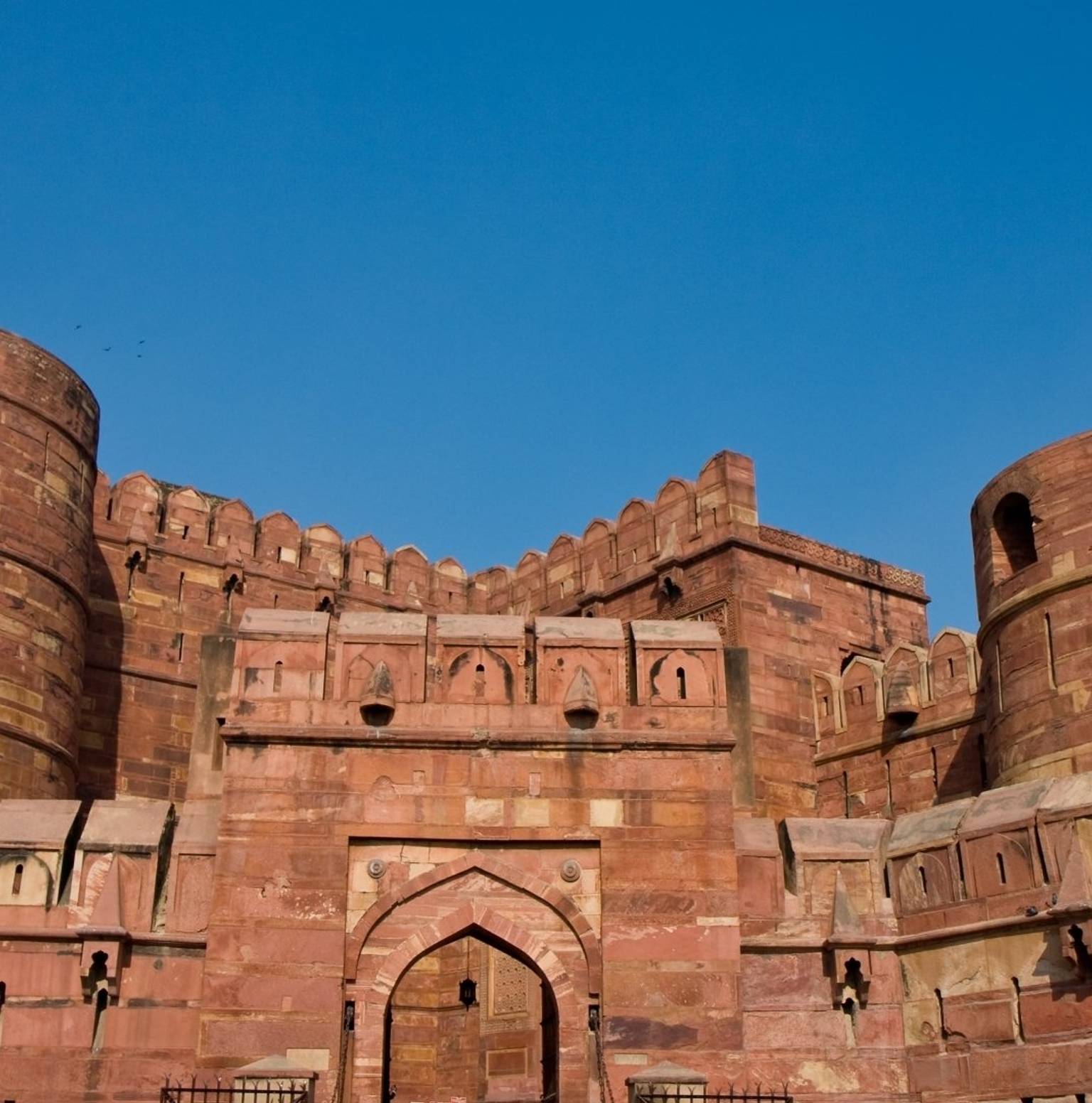 Delhi – Agra — Agra