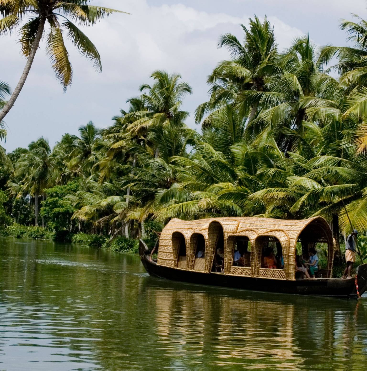 Thekkady/Periyar – Alleppey House Boat — Alleppey