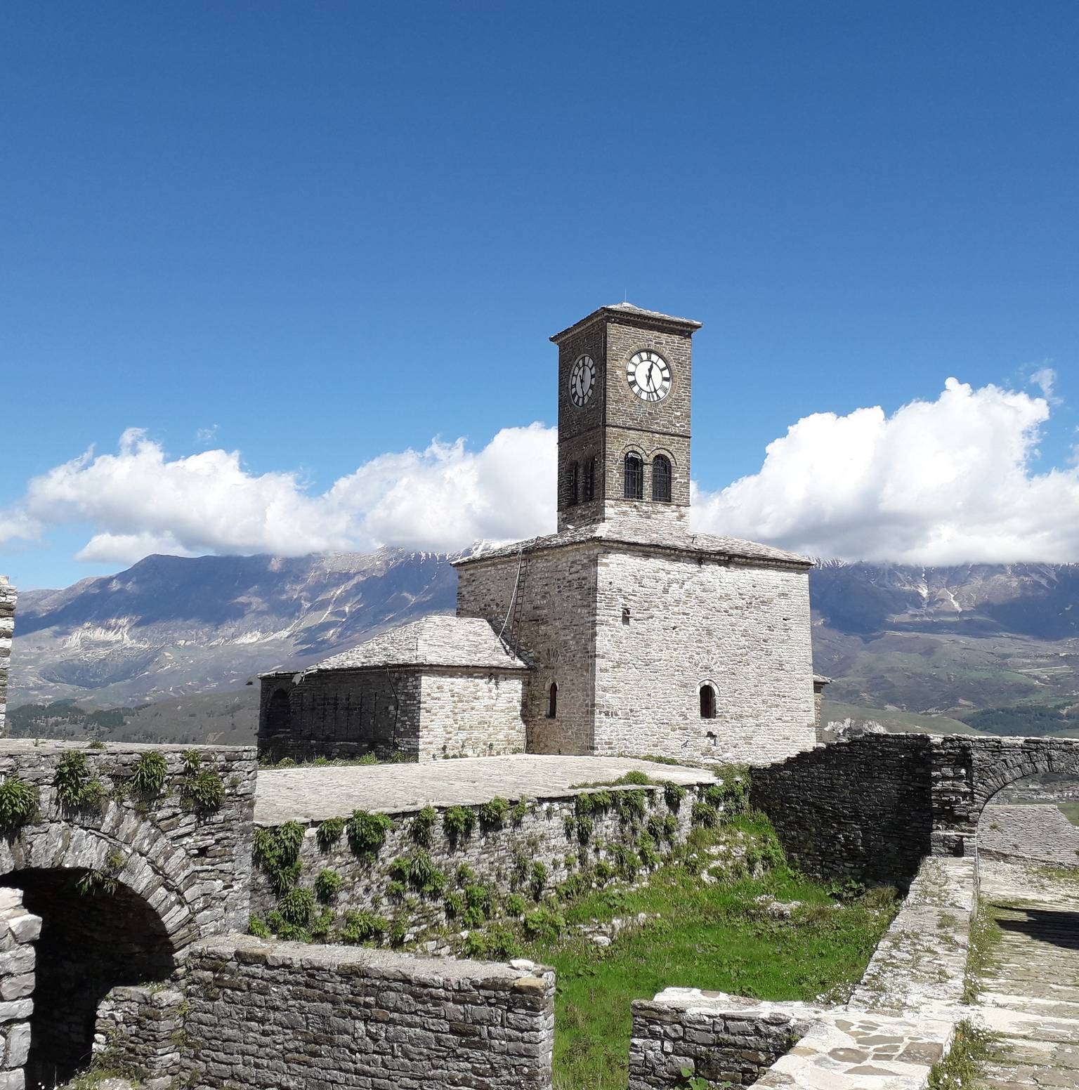 Berat  -Apolloni - Gjirokaster — Gjirokastra