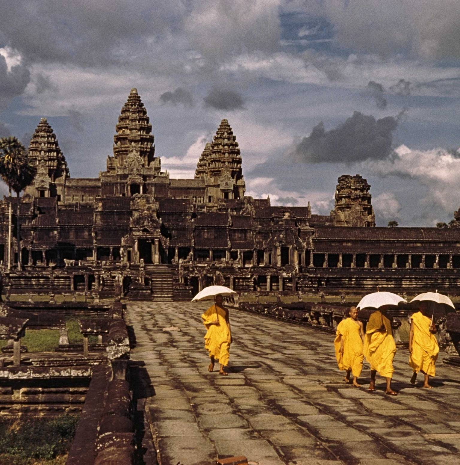 LUANG PRABANG – SIEM REAP (B) — Luang Prabang