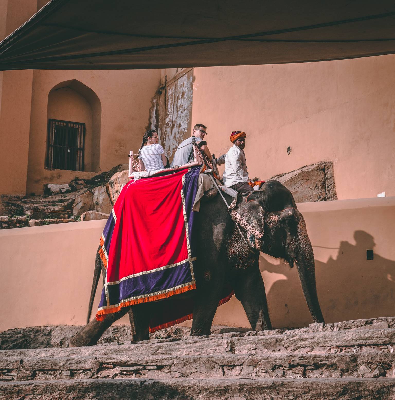 Delhi to Jaipur By Road ( 275 kms / 05 Hours drive ) — Delhi