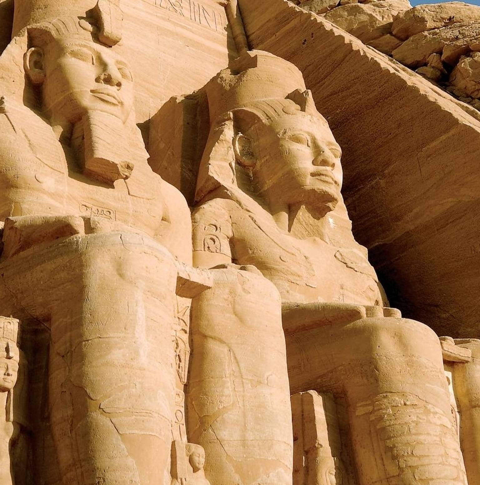 Flight to Aswan, Aswan Day tour - Nile cruise and overnight in Aswan (B, L, D) — Cairo