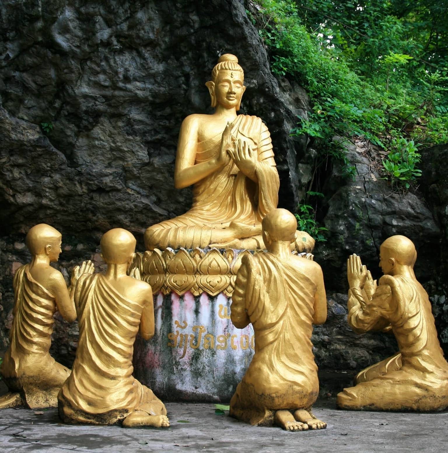 LUANG PRABANG PACKAGE TOURS – PAK OU CAVES – HALF DAY CITY TOUR — Pak Ou