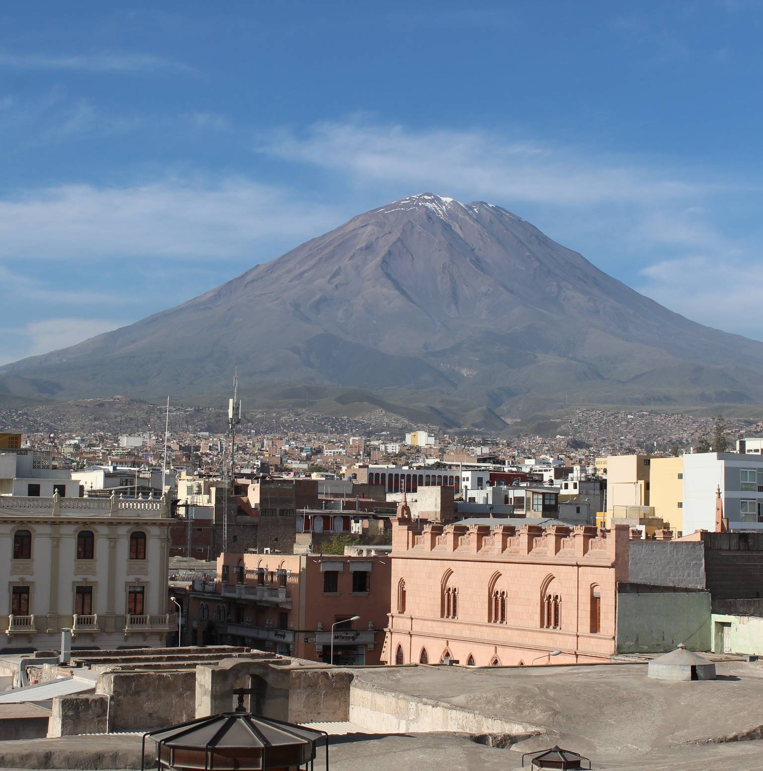 Flight Lima – Arequipa and city tour — Lima