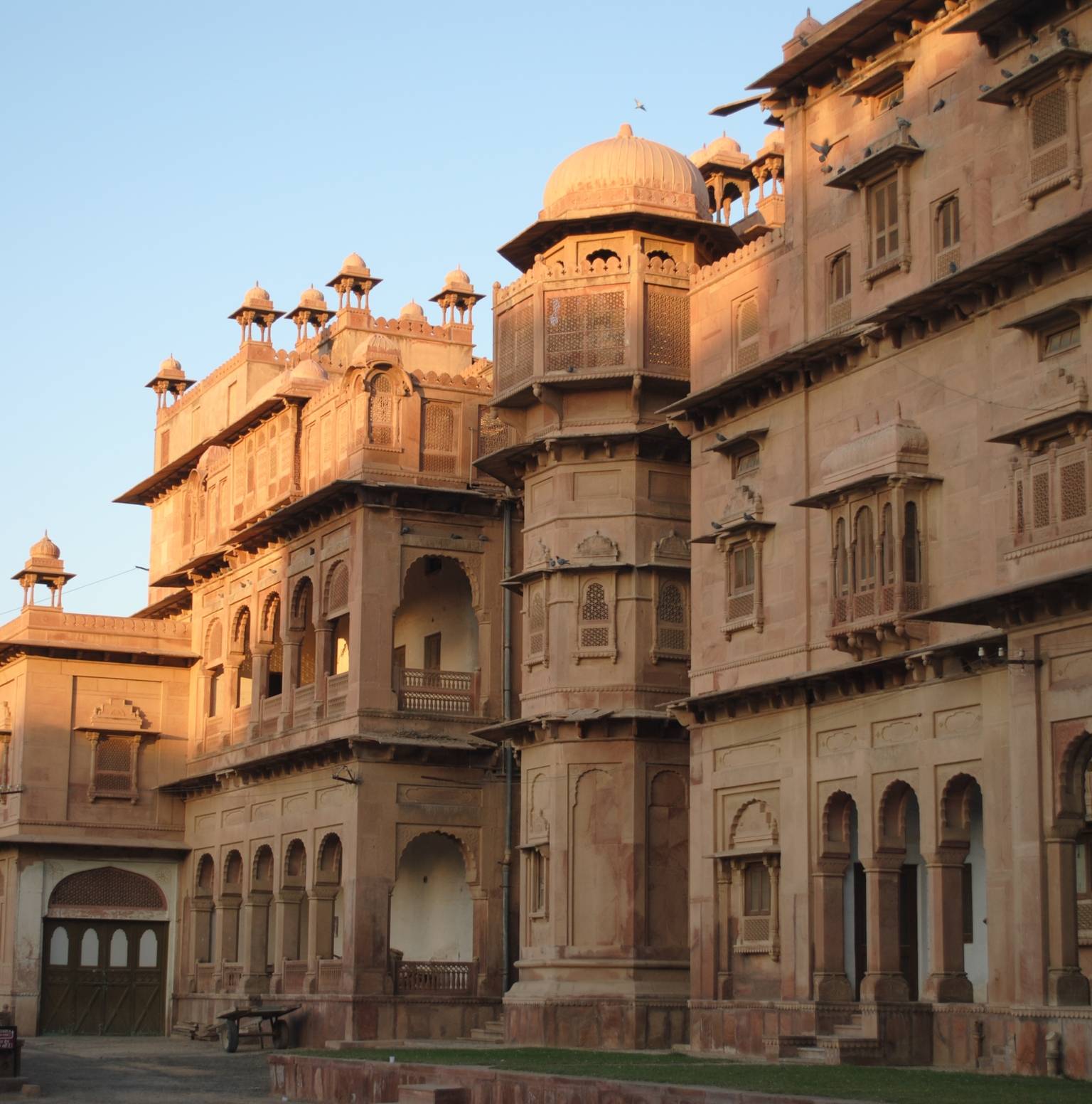 Mandawa - Bikaner (190 Kms / 4 Hrs) — Mandawa