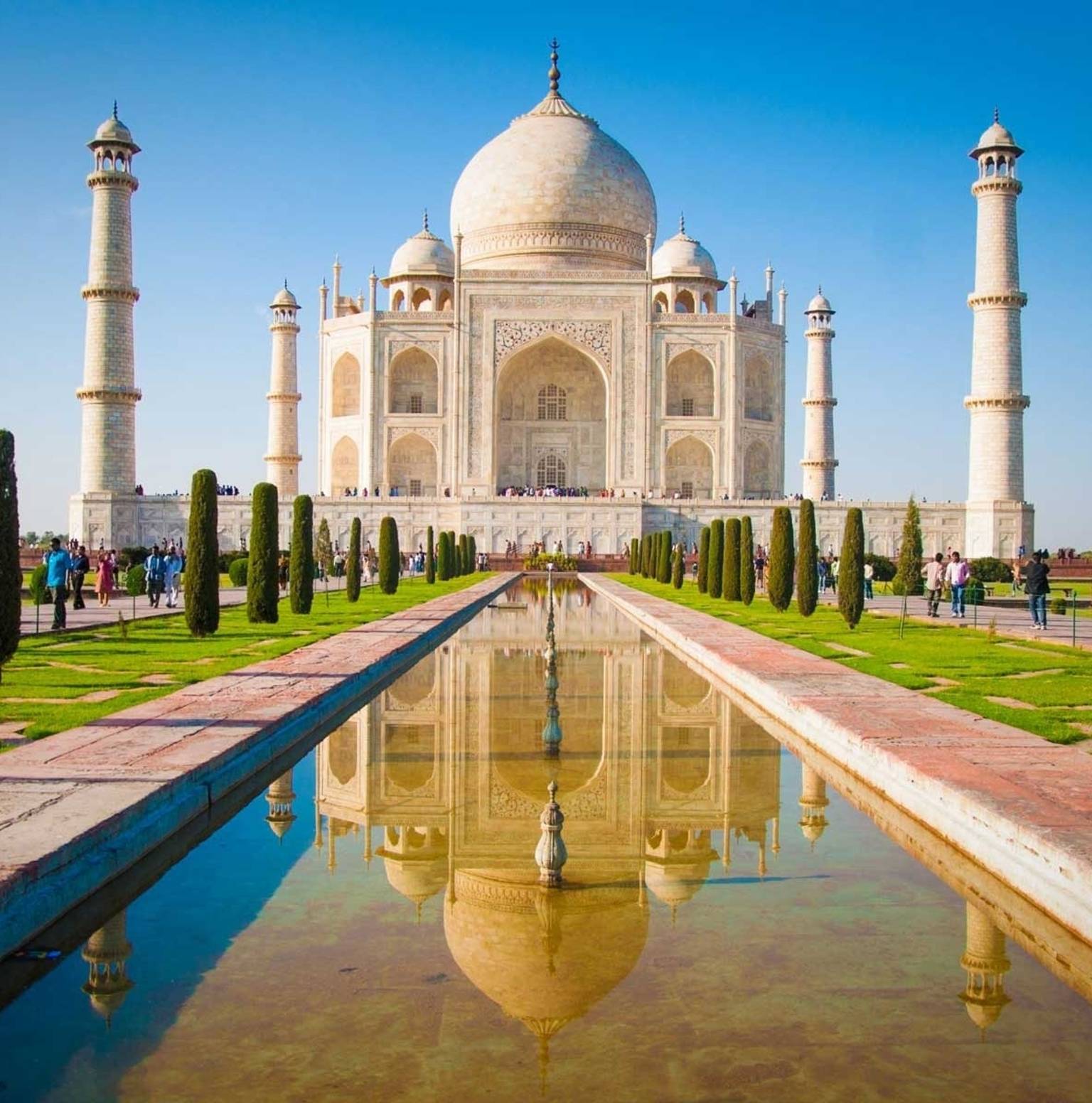 New Delhi - Agra - New Delhi (220 Kms / 3.30 Hrs) — New Delhi