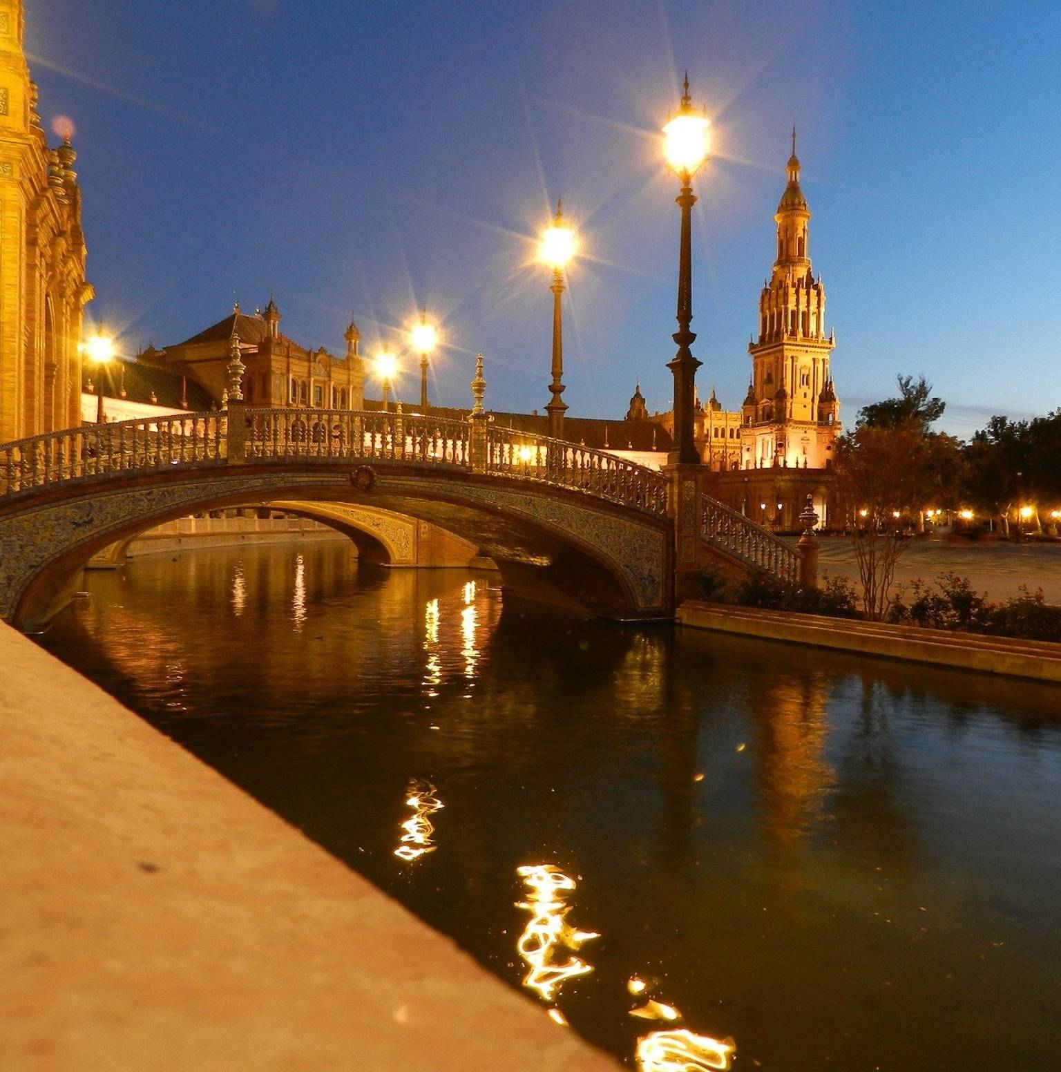 (THURSDAY) MADRID - MERIDA - SEVILLE (560kms) — Madrid